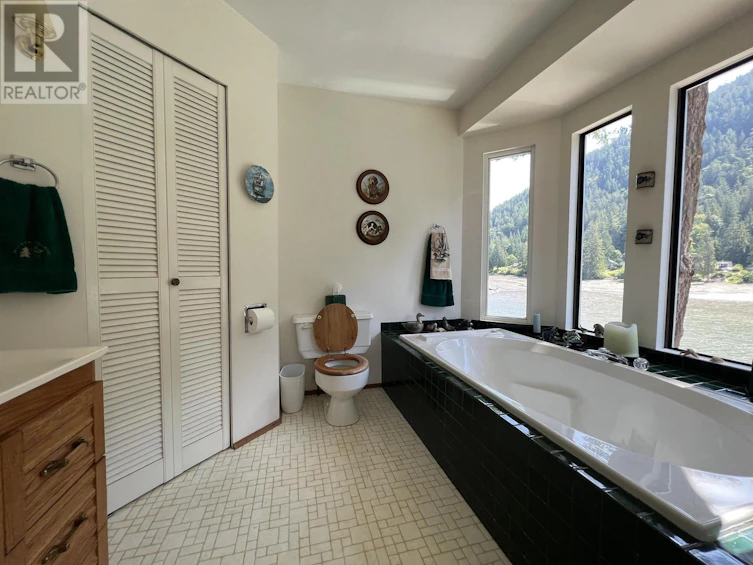 32 A&B Sea Ranch Ranch, Gambier Island, BC, V0N 1V0 - 19