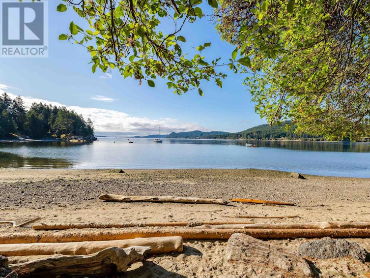 498 Marine Turnabout, Mayne Island, BC, V0N 2J2 - 2