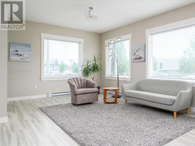 104 Lee Avenue, Parksville, BC, V9P 1L9 - 4