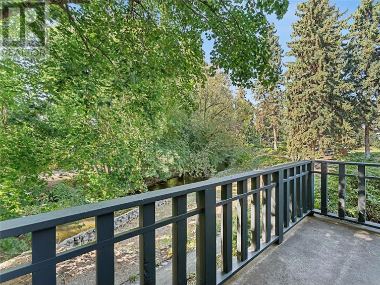 1988 Bowes Street, Kelowna, BC, V1Y 3C3 - 17