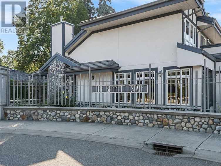 1988 Bowes Street, Kelowna, BC, V1Y 3C3 - 21