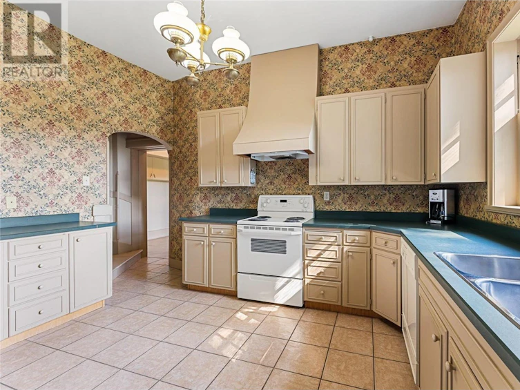1988 Bowes Street, Kelowna, BC, V1Y 3C3 - 25
