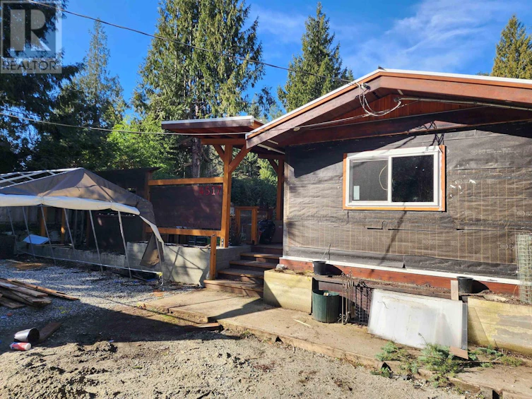 4517 Rondeview Road, Pender Harbour Egmont, BC, V0N 2H1