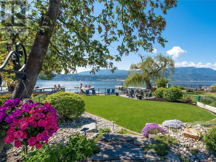 2668 Abbott Street, Kelowna, BC, V1Y 1G4