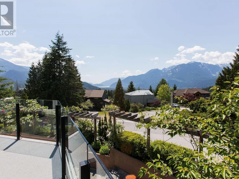 40530 Thunderbird Ridge, Squamish BC V8B 0G1