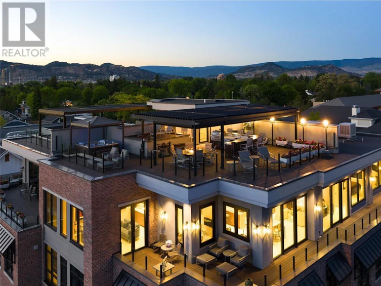 301-2245 Abbott Street, Kelowna, BC, V1Y 1E2