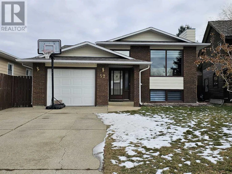 52 Tudor Crescent South, Lethbridge, AB, T1K 5C8