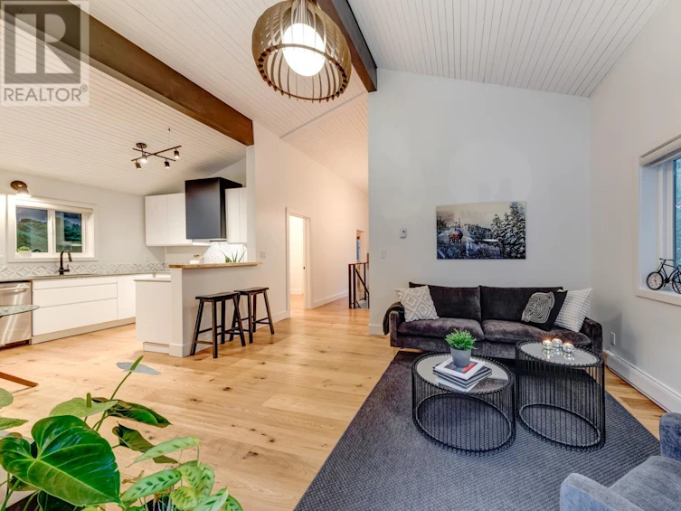 3273 Arbutus Drive, Whistler, BC, V8E 0B8 - 2