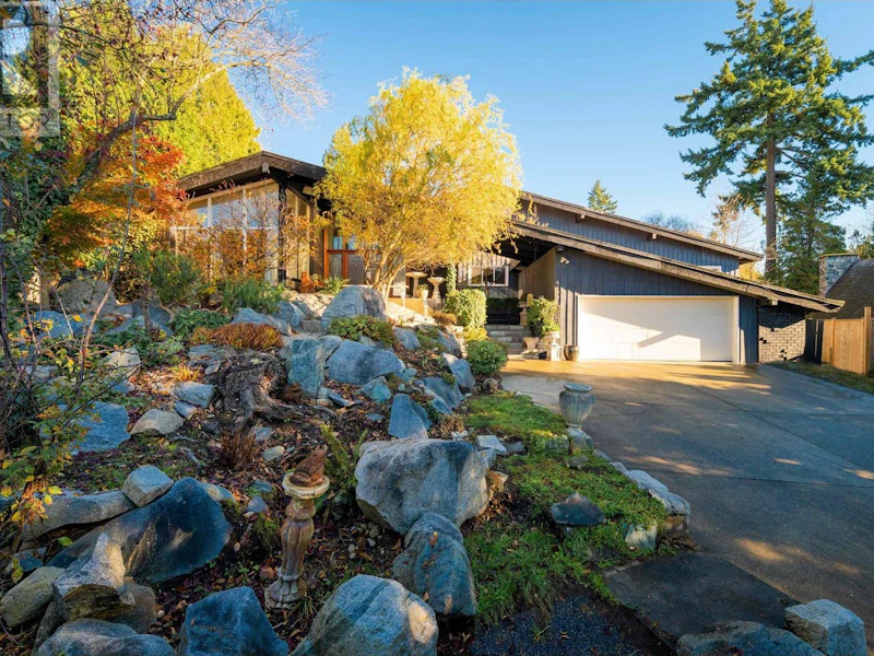 6182 Collingwood Place, Vancouver BC V6N 1V1