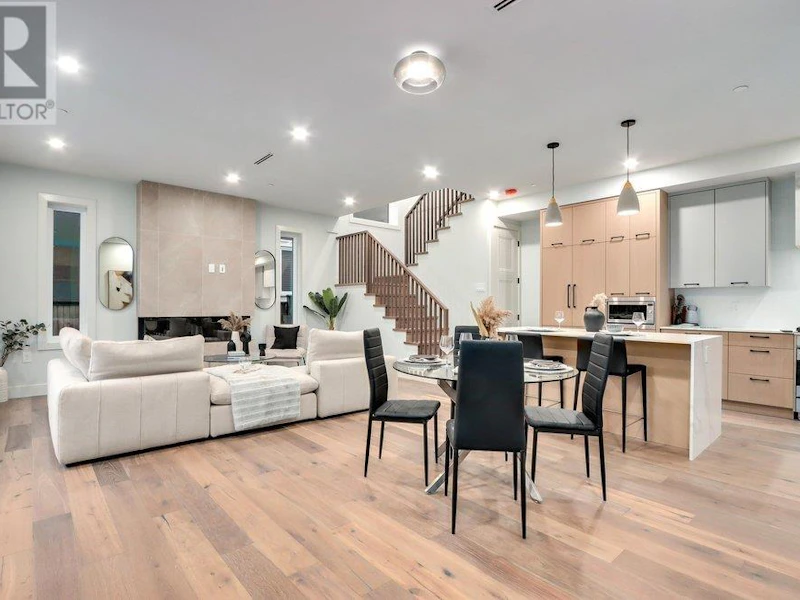 2137 E 13th Avenue, Vancouver BC V5N 2C6