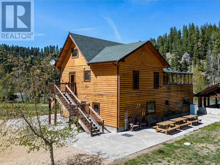 1401 Highway 3, Princeton, BC, V0X 1W0 - 2