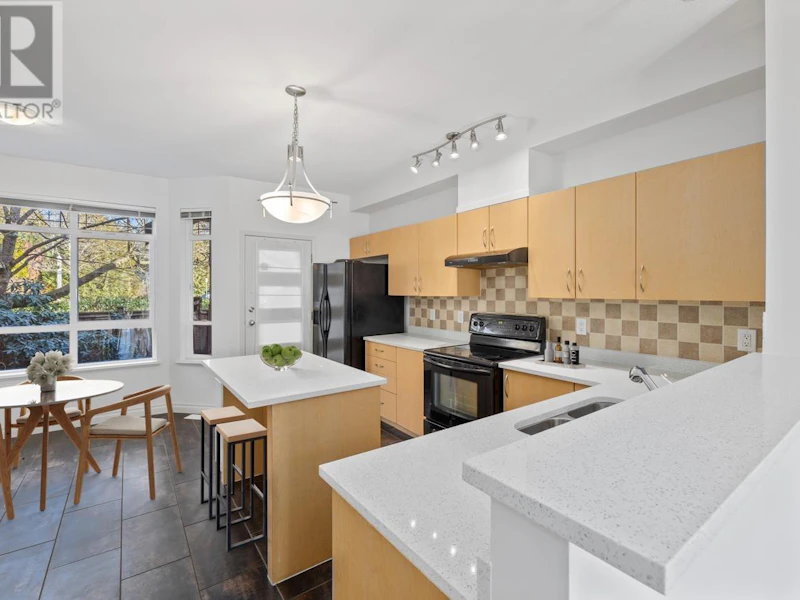 6 - 15 Forest Park Way, Port Moody BC V3H 5G7