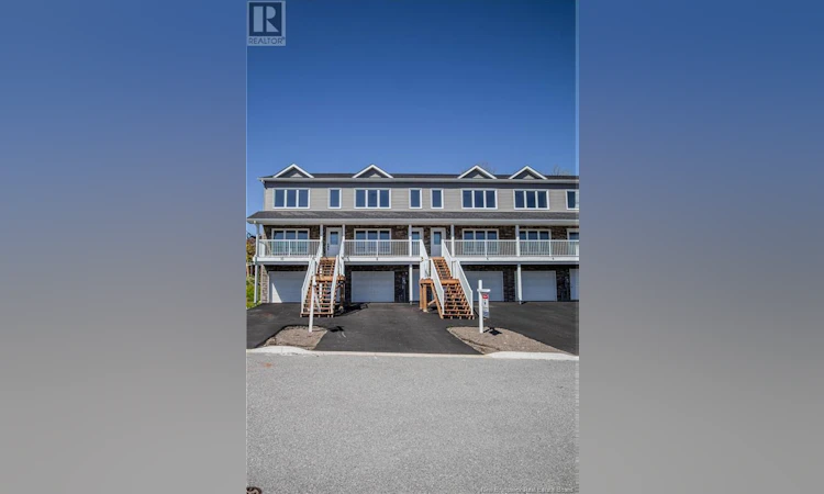 6 Rockingstone Drive