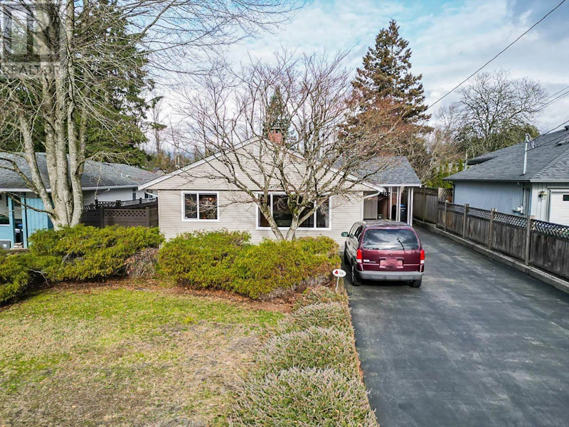 414 Glencoe Drive, Port Moody BC V3H 1E9