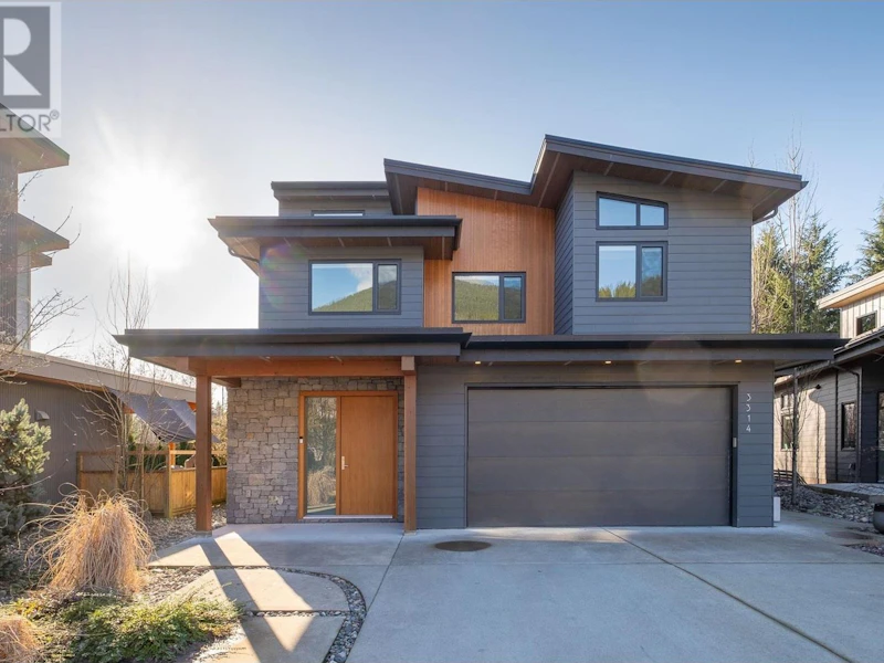 3314 Aristotle Place, Squamish BC V8B 0H4