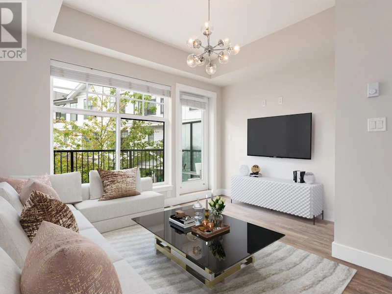 8 - 5152 Canada Way, Burnaby BC