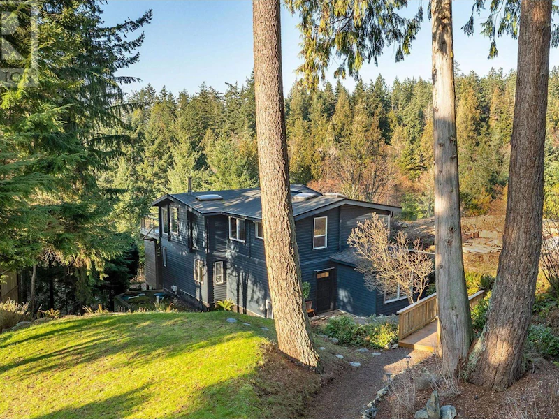 1608 Whitesails Drive, Bowen Island BC V0N 1G2