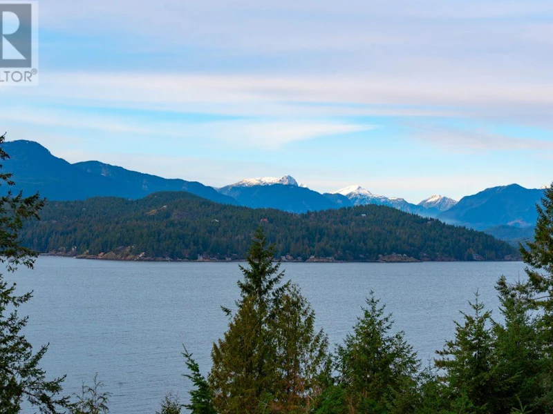 843 Captain's Way, Bowen Island BC V0N 1G2