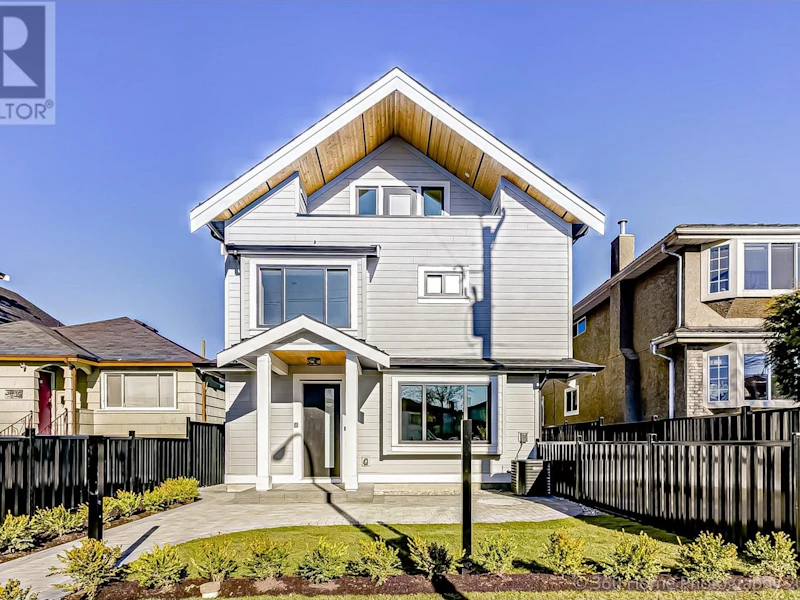 3643 E 45th Avenue, Vancouver BC V5R 3G6
