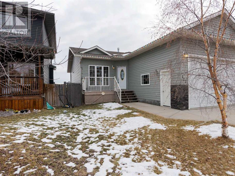 122 Nelson Lane, Fort Mcmurray, AB, T9K 2S9