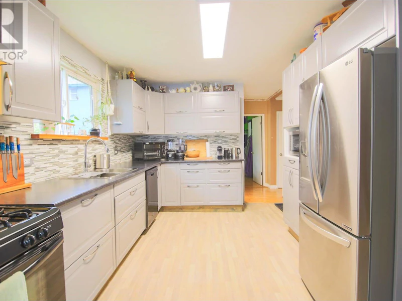 1813 Mckinnon Street, Coquitlam BC V3K 5C4