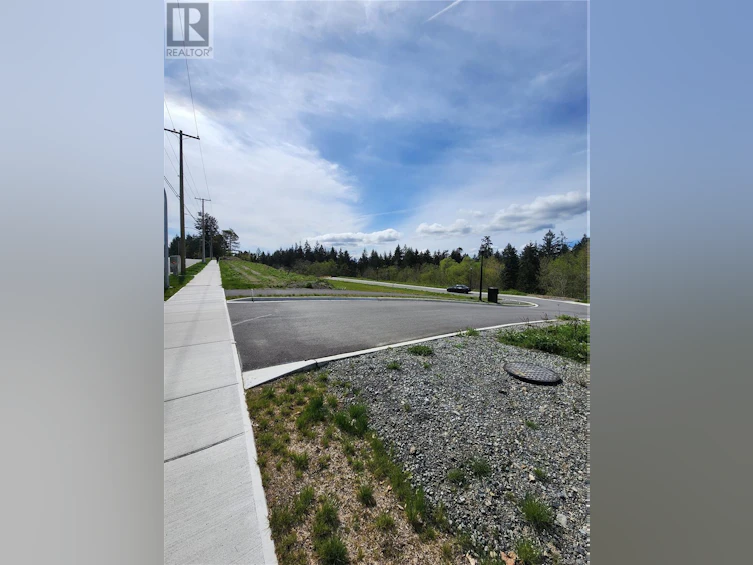 905 Old Victoria Road, Nanaimo, BC, V9R 5Z9 - 4
