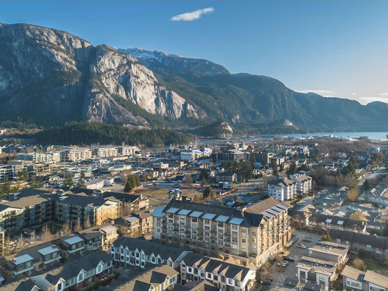 202 - 1211 Village Green Way, Squamish BC V8B 0R7