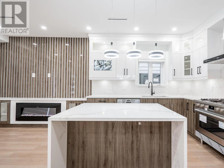 1-3344 Adanac Street, Vancouver, BC, V5K 2P3 - 10