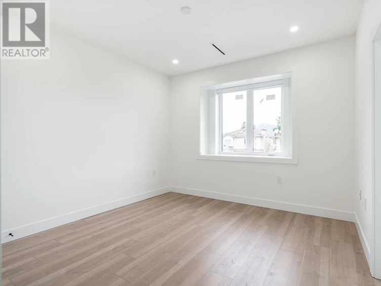 1-3344 Adanac Street, Vancouver, BC, V5K 2P3 - 18