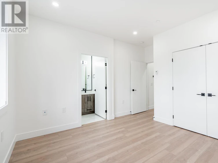 1-3344 Adanac Street, Vancouver, BC, V5K 2P3 - 19
