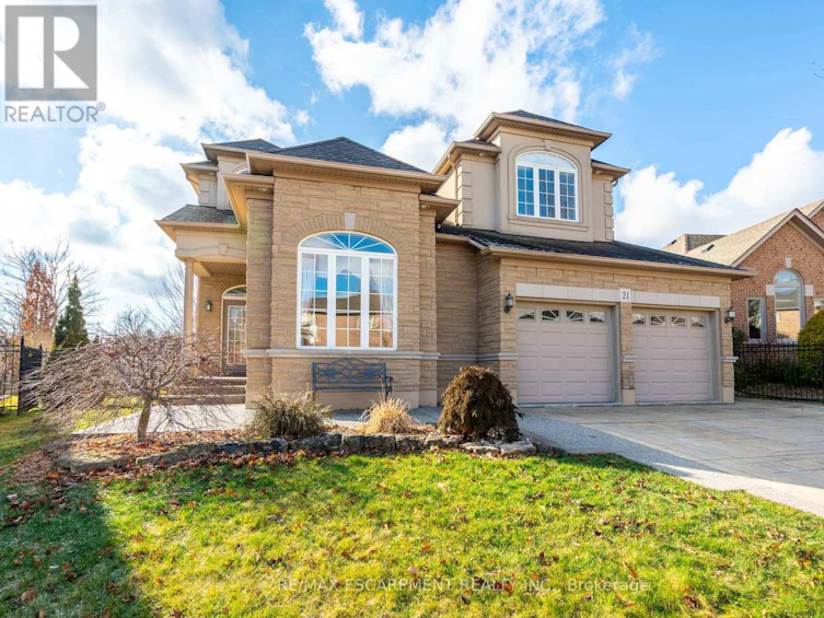 21 Winegarden Trail, Hamilton, ON, L9H 7M1