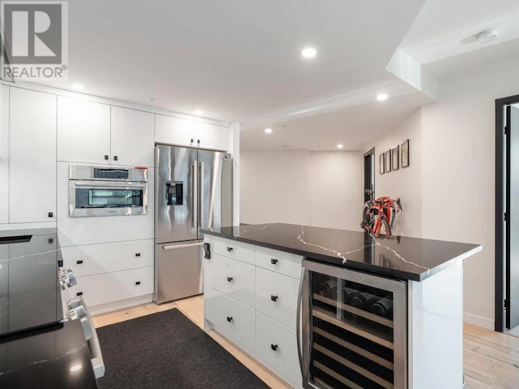 710-1050 Burrard Street, Vancouver, BC, V6Z 2S3 - 6