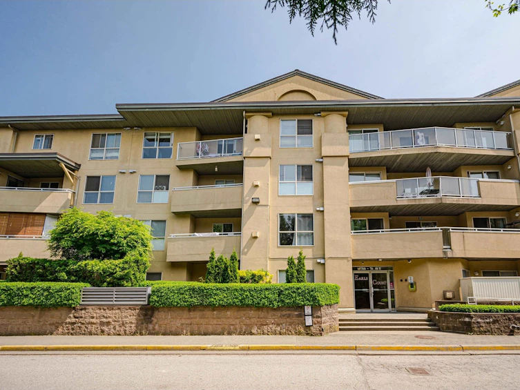 404-13780 76, Surrey, BC, V3W 1E5
