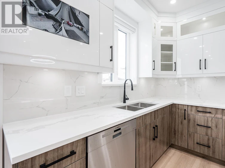 2-3344 Adanac Street, Vancouver, BC, V5K 2P3 - 11
