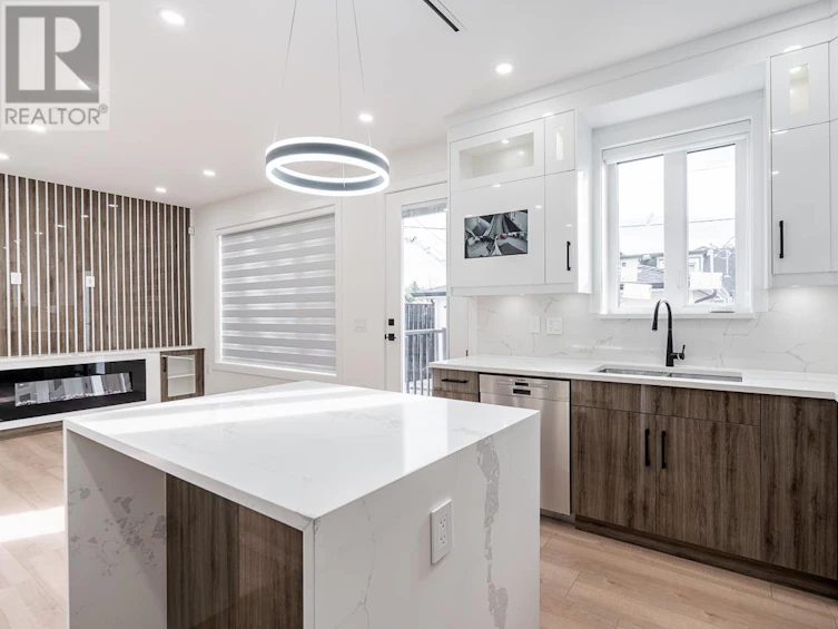 2-3344 Adanac Street, Vancouver, BC, V5K 2P3 - 14