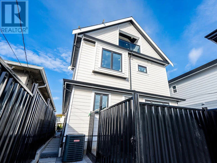 2-3344 Adanac Street, Vancouver, BC, V5K 2P3 - 32