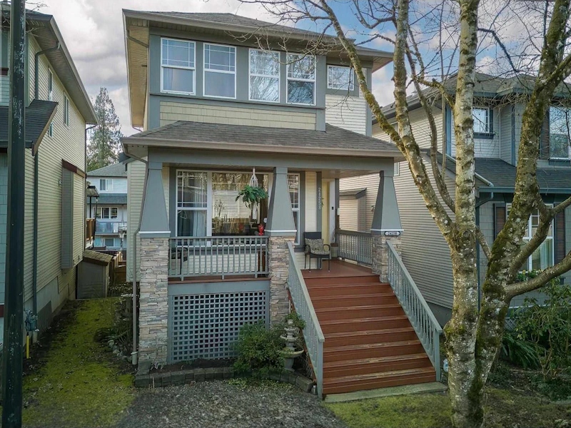 24258 102a Avenue, Maple Ridge BC V2W 1X8