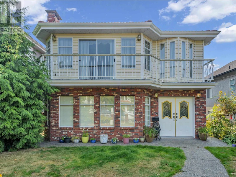 756 E 26th Avenue, Vancouver BC V5V 2H8