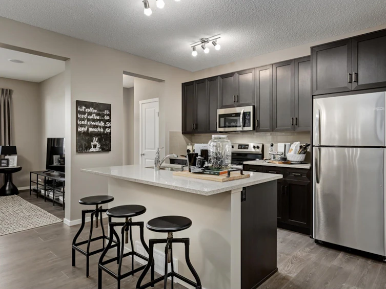 20732 24 Avenue NW, Edmonton, AB, T6M 2C4
