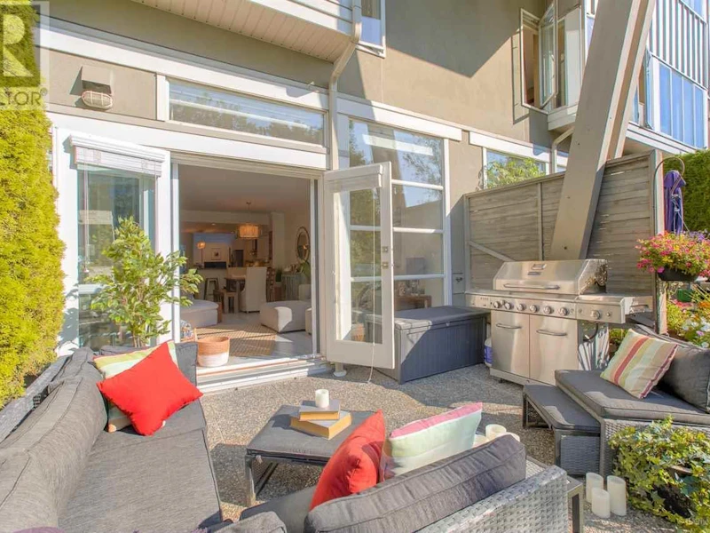 11 - 2138 E Kent Avenue South Drive, Vancouver BC V5P 4X2