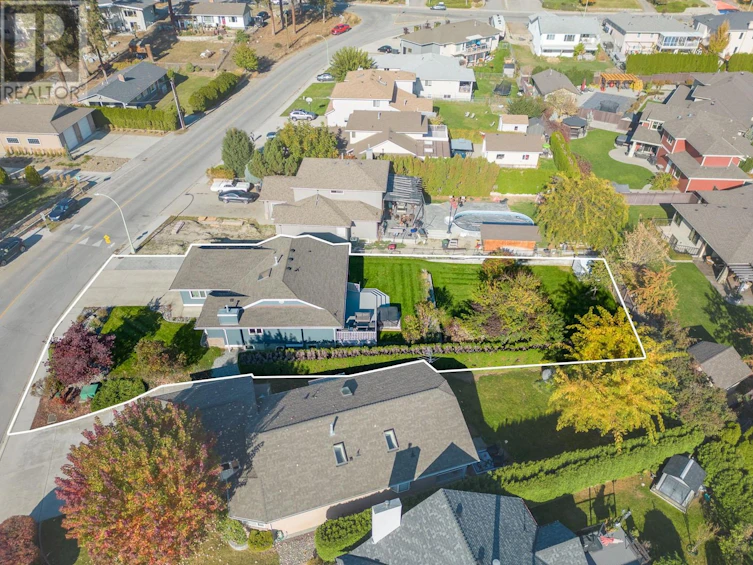 1105 Kelview Street, Kelowna, BC, V1Y 3N9 - 3