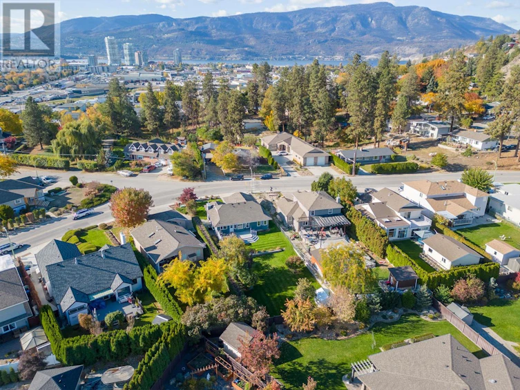 1105 Kelview Street, Kelowna, BC, V1Y 3N9 - 43