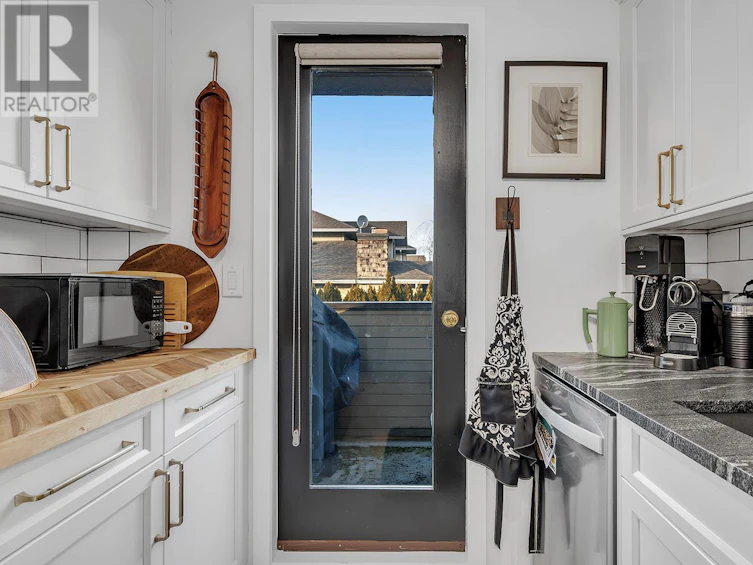 14-414 West Avenue, Kelowna, BC, V1Y 4Z2 - 11