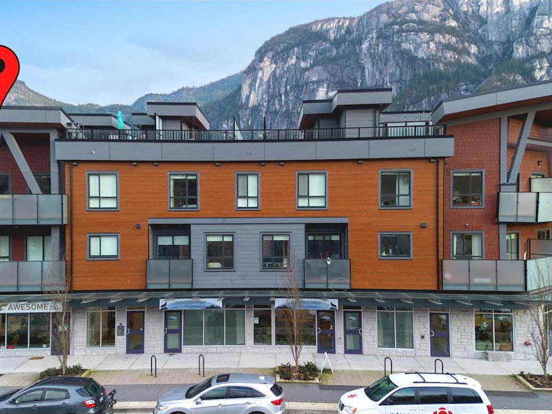 210 - 37842 Third Avenue, Squamish BC