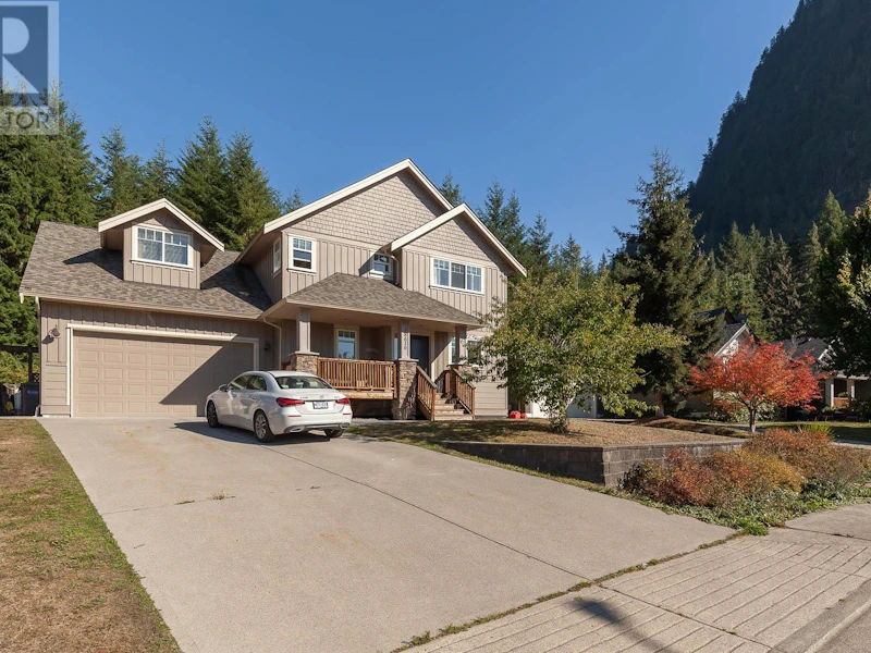 38616 Cherry Drive, Squamish BC V0N 0C2