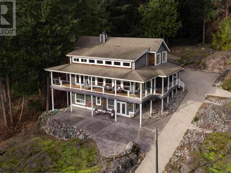 6948 Sunshine Coast Highway, Sechelt BC