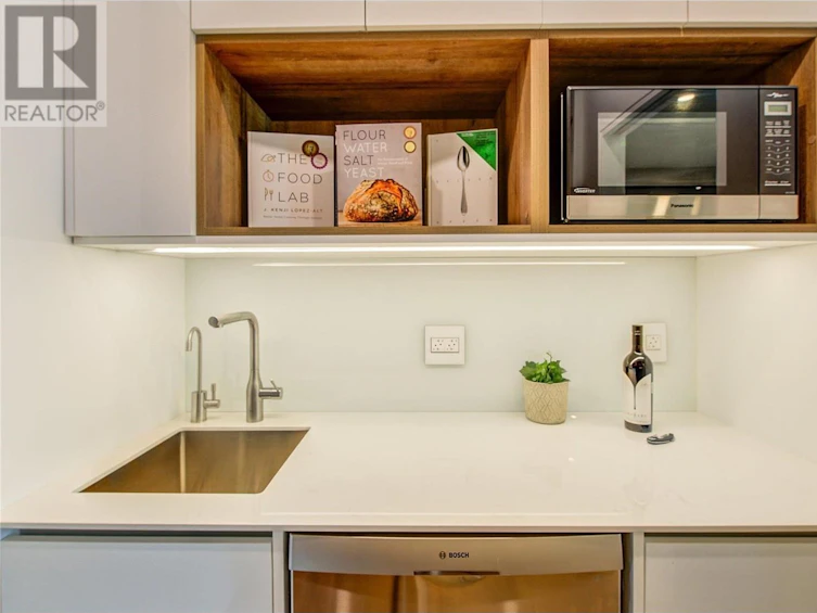 124-1156 Sunset Drive, Kelowna, BC, V1Y 9R7 - 19