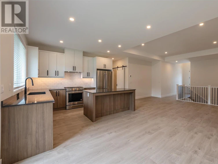 14-8000 Vedette Drive, Osoyoos, BC, V0H 1V2 - 2