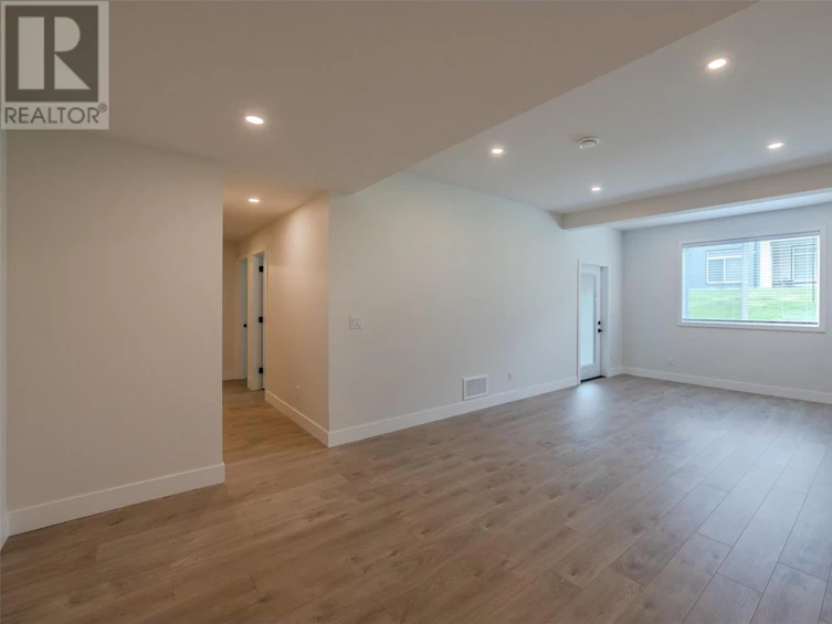 14-8000 Vedette Drive, Osoyoos, BC, V0H 1V2 - 20