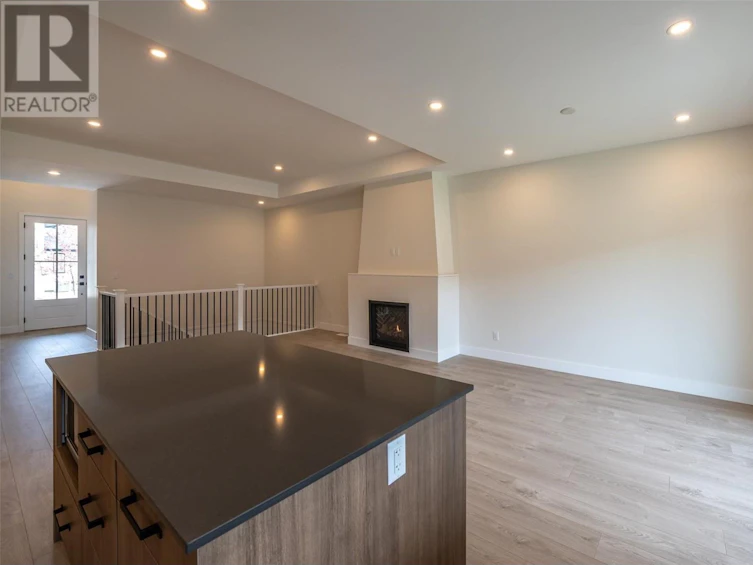 14-8000 Vedette Drive, Osoyoos, BC, V0H 1V2 - 7
